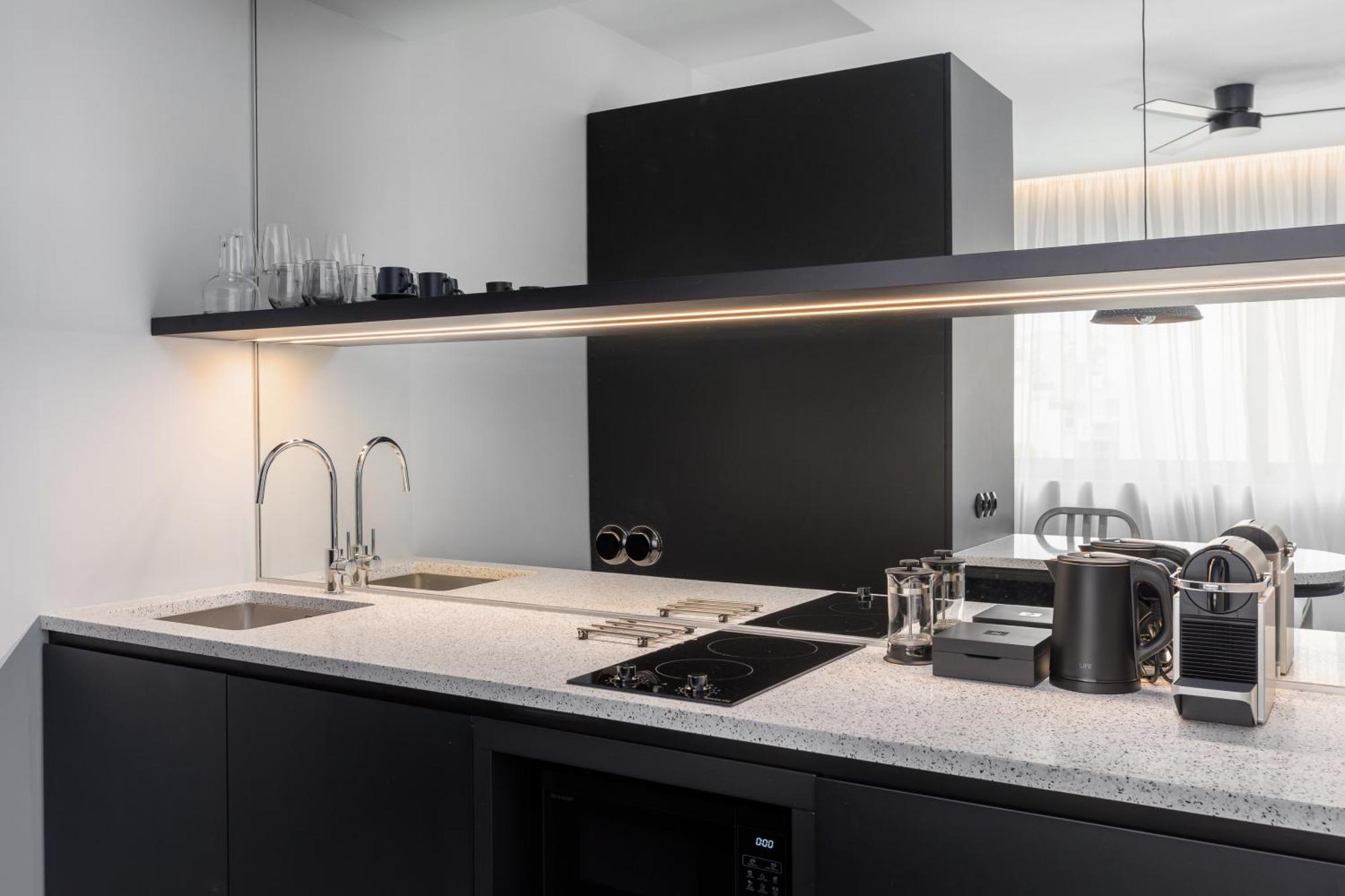 Nero Luxury Suites By Zennova Soluň Exteriér fotografie