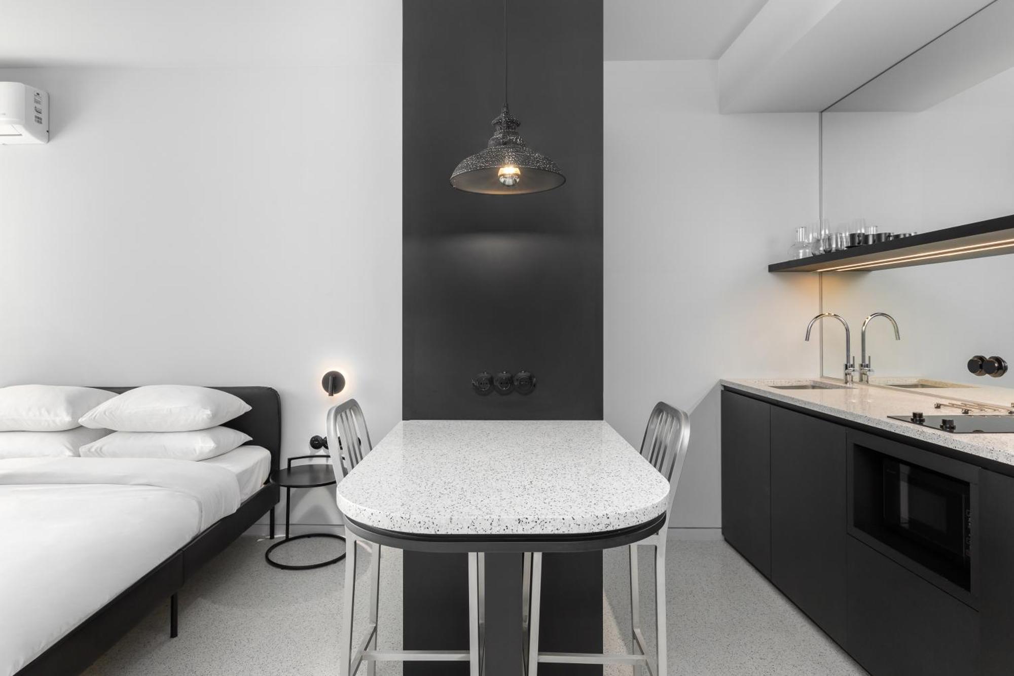 Nero Luxury Suites By Zennova Soluň Exteriér fotografie