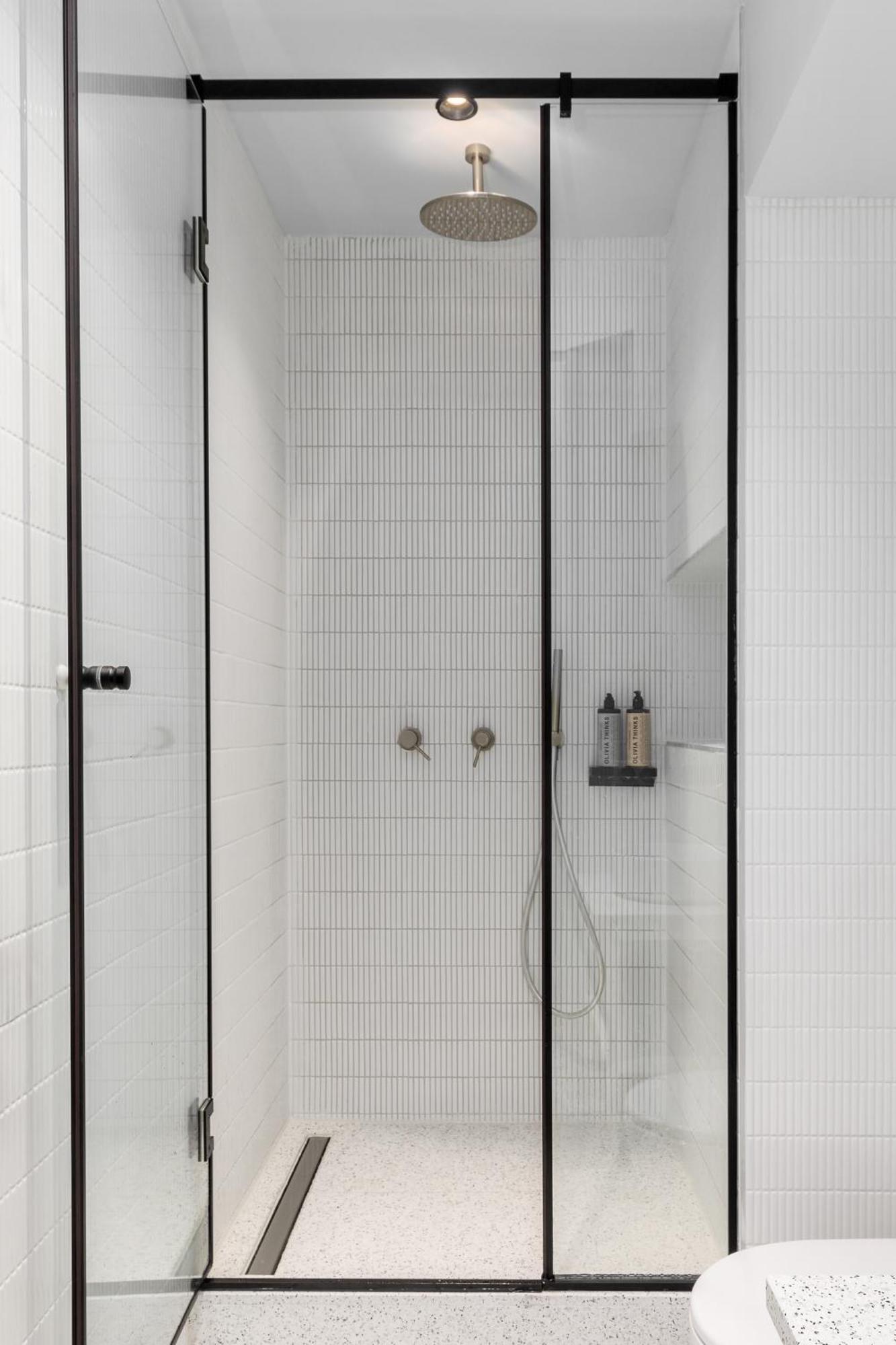 Nero Luxury Suites By Zennova Soluň Exteriér fotografie