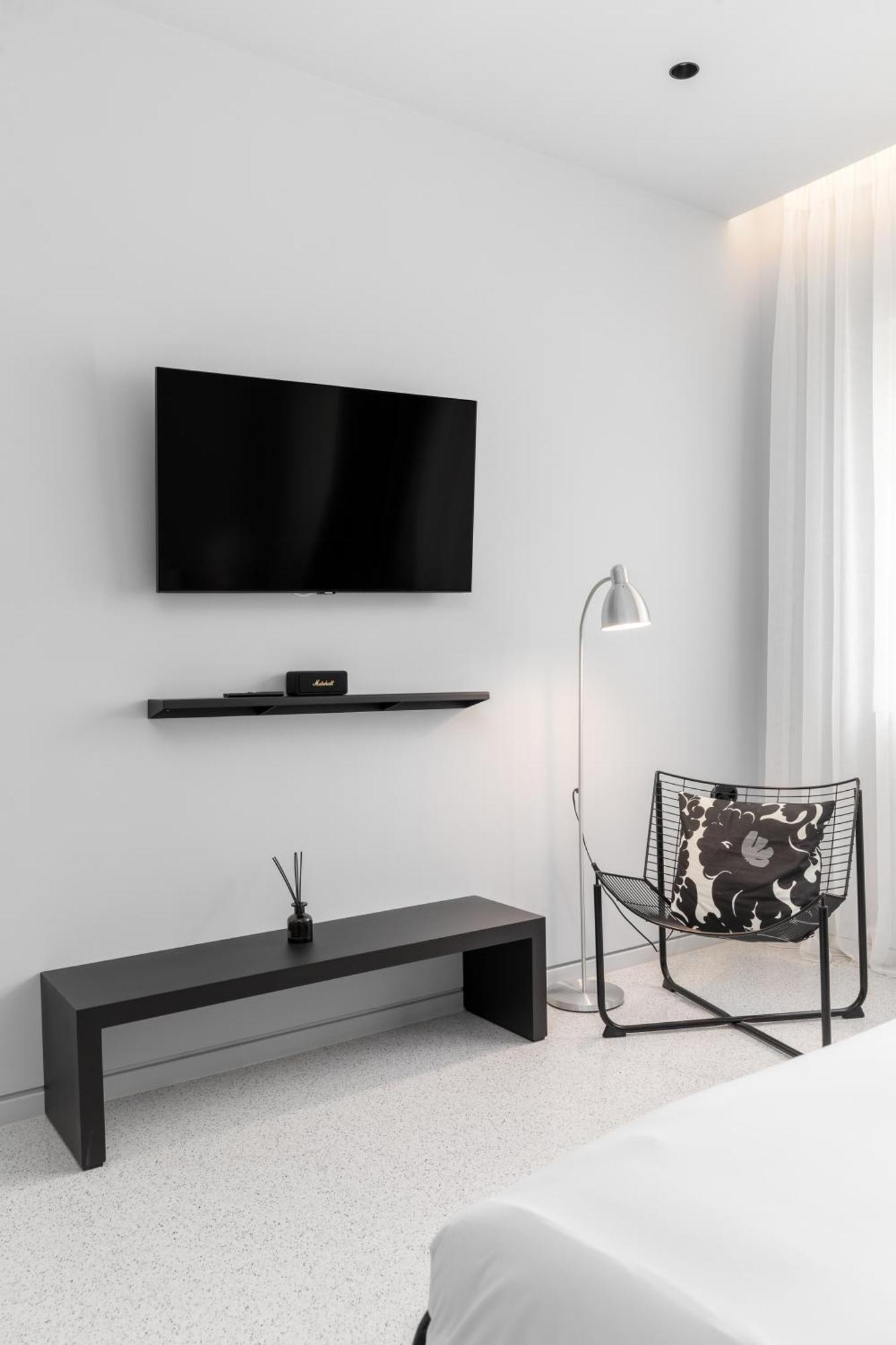 Nero Luxury Suites By Zennova Soluň Exteriér fotografie
